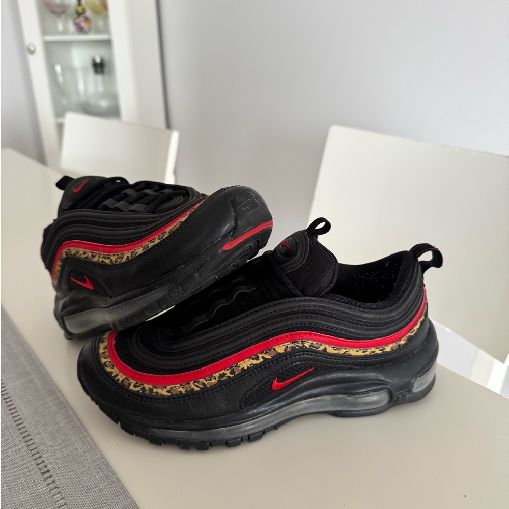 Women’s Nike Air Max 97